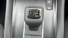 Nissan Qashqai 1.3 DiG-T MH 158 N-Connecta 5dr Xtronic Petrol Hatchback